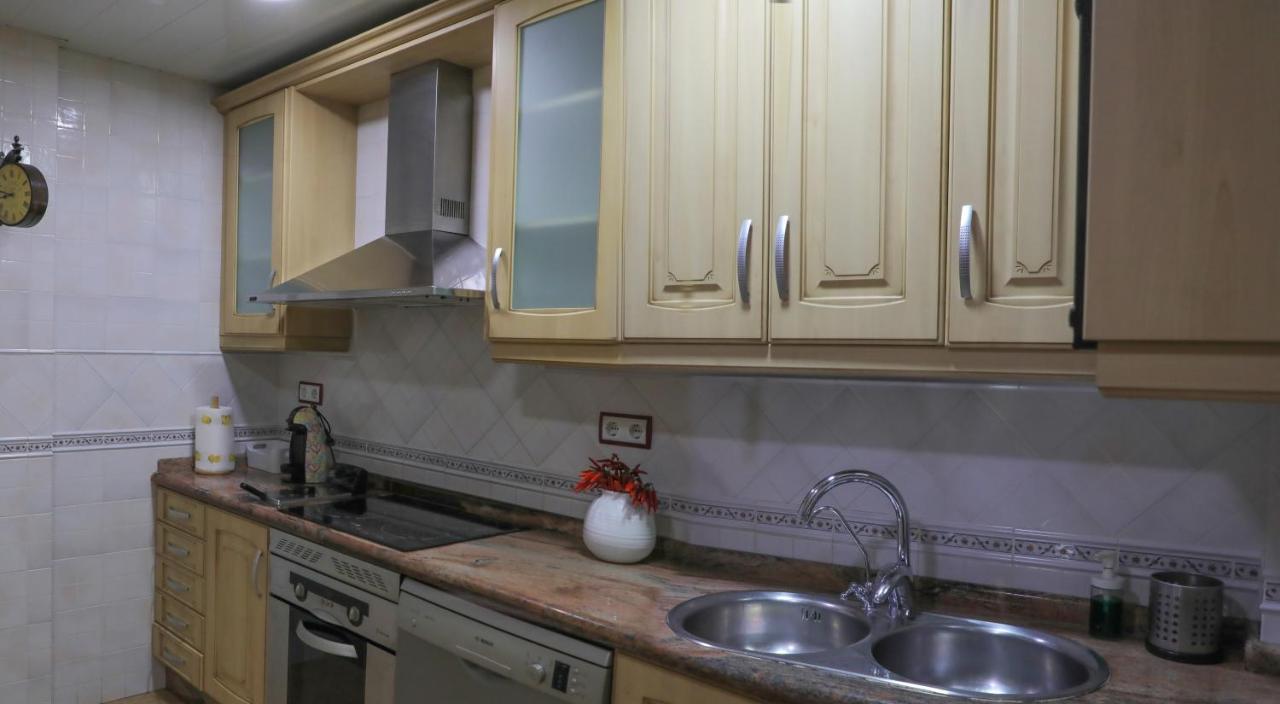 Victoria Home Almodovar del Rio Luaran gambar